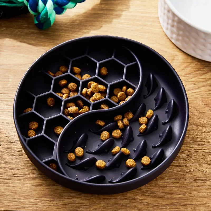 Silicone Slow Feeder Bowl for Pets, Black Fish